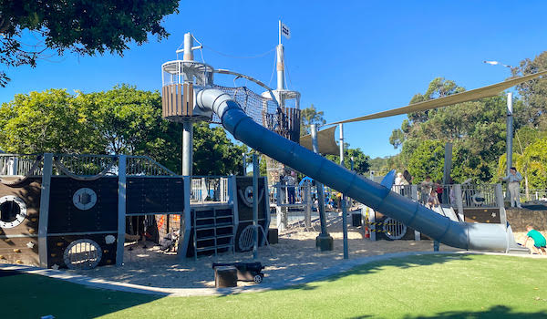 dune cafe playground