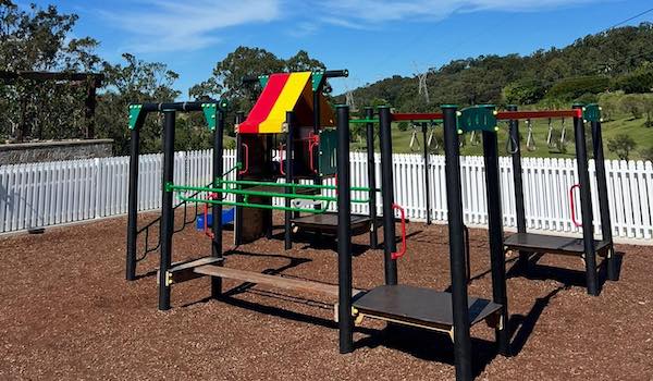 Tallai golf club Playground